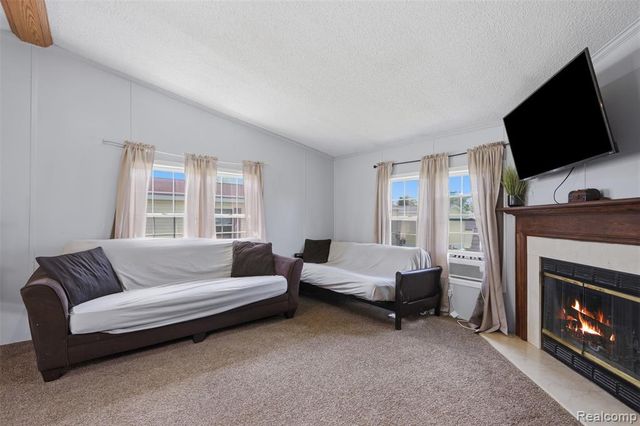 28725 Parkview, Flat Rock, MI 48134