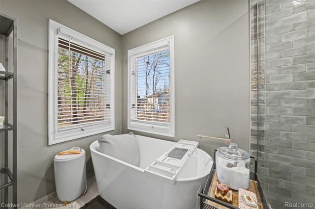 1963 Turnberry Court, Oxford Charter Township, MI 48371