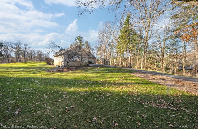 1963 Turnberry Court, Oxford Charter Township, MI 48371