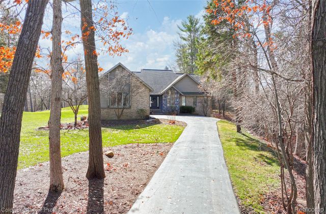 1963 Turnberry Court, Oxford Charter Township, MI 48371