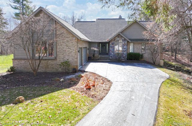 1963 Turnberry Court, Oxford Charter Township, MI 48371