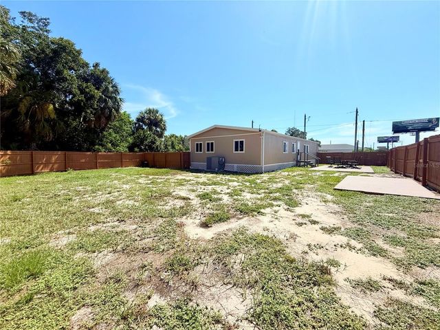 8438 FORMEL AVENUE, Port Richey, FL 34668