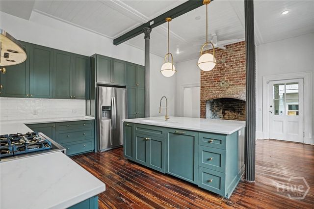 114 W Bolton Street, Savannah, GA 31401