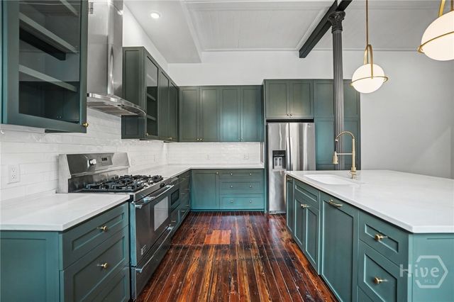 114 W Bolton Street, Savannah, GA 31401