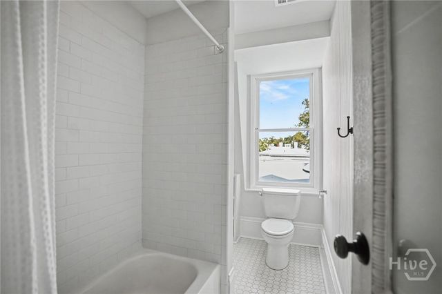 114 W Bolton Street, Savannah, GA 31401