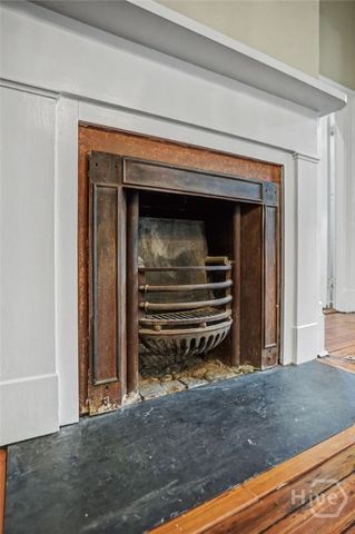 114 W Bolton Street, Savannah, GA 31401