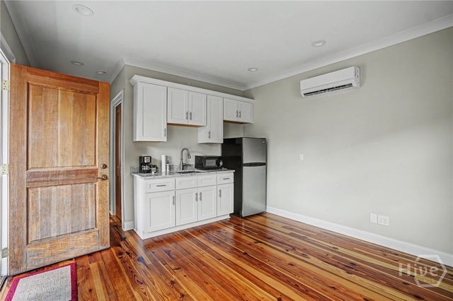 114 W Bolton Street, Savannah, GA 31401