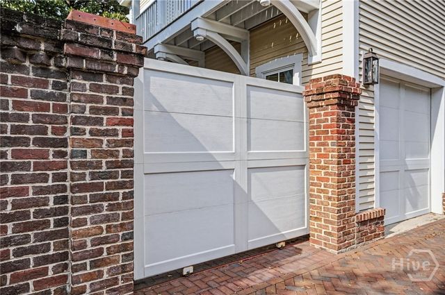 114 W Bolton Street, Savannah, GA 31401