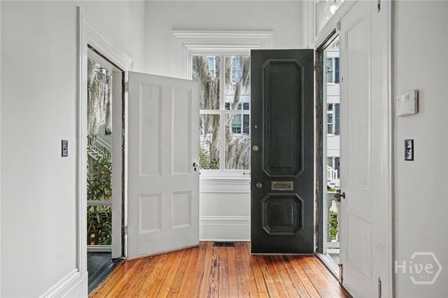 114 W Bolton Street, Savannah, GA 31401