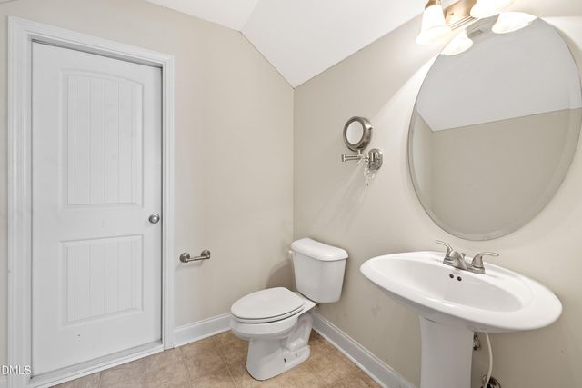 6201 Hirondelle Court, Holly Springs, NC 27540