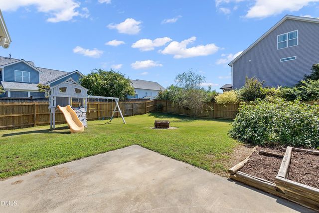 6201 Hirondelle Court, Holly Springs, NC 27540