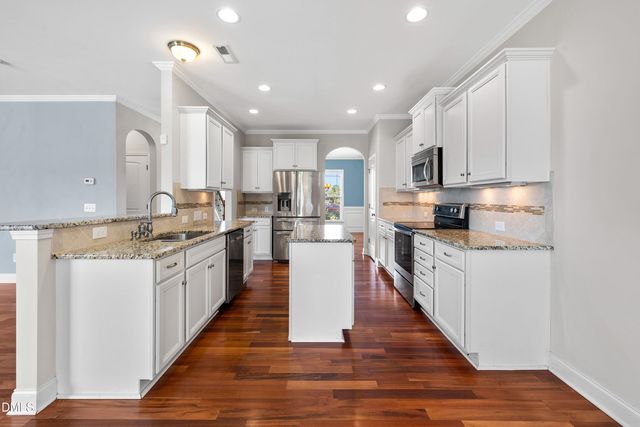 6201 Hirondelle Court, Holly Springs, NC 27540