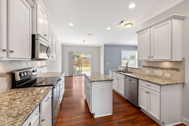 6201 Hirondelle Court, Holly Springs, NC 27540