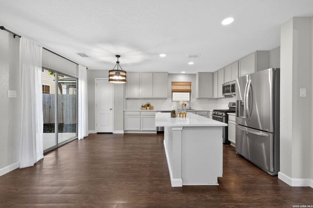 100 Dusty Corral, Boerne, TX 78006