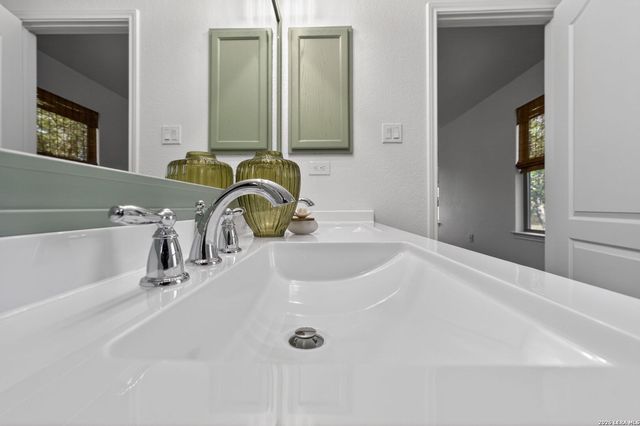 100 Dusty Corral, Boerne, TX 78006
