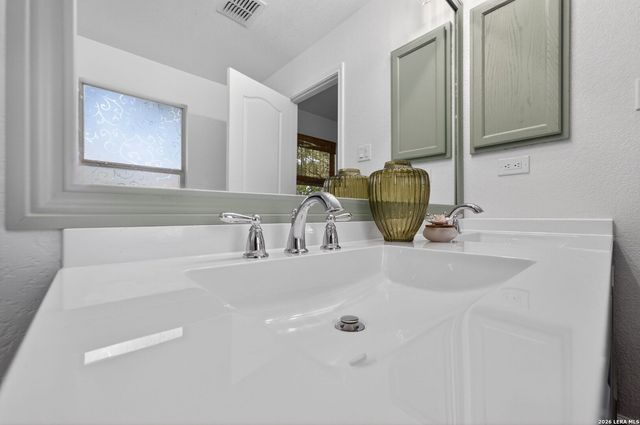 100 Dusty Corral, Boerne, TX 78006