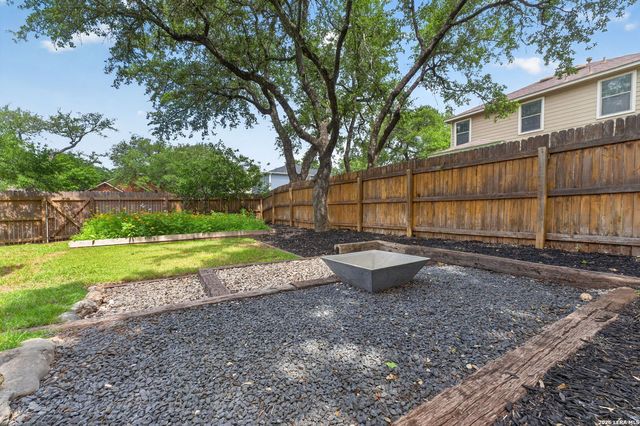 100 Dusty Corral, Boerne, TX 78006