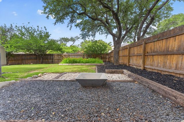 100 Dusty Corral, Boerne, TX 78006