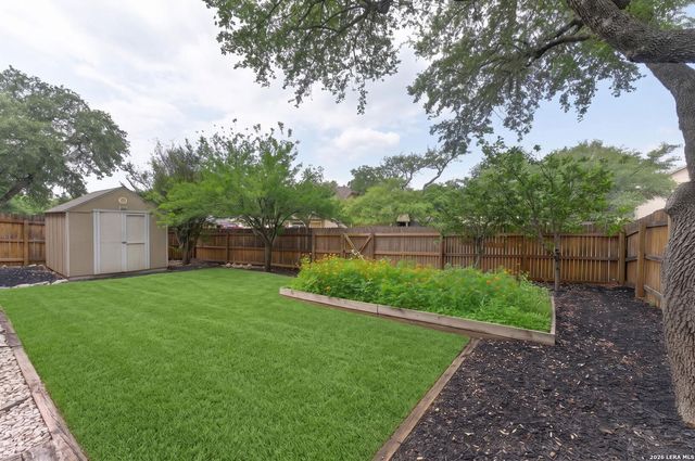 100 Dusty Corral, Boerne, TX 78006