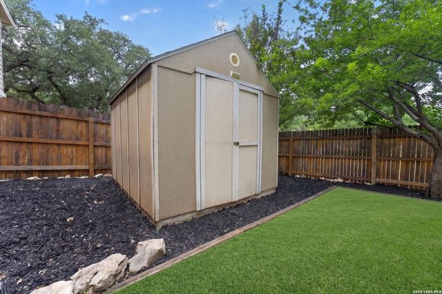 100 Dusty Corral, Boerne, TX 78006