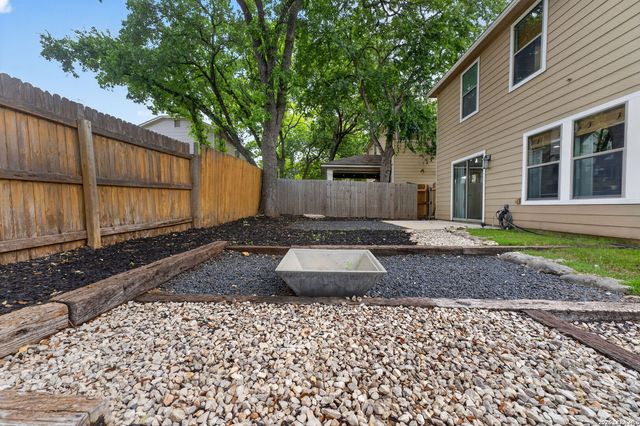 100 Dusty Corral, Boerne, TX 78006