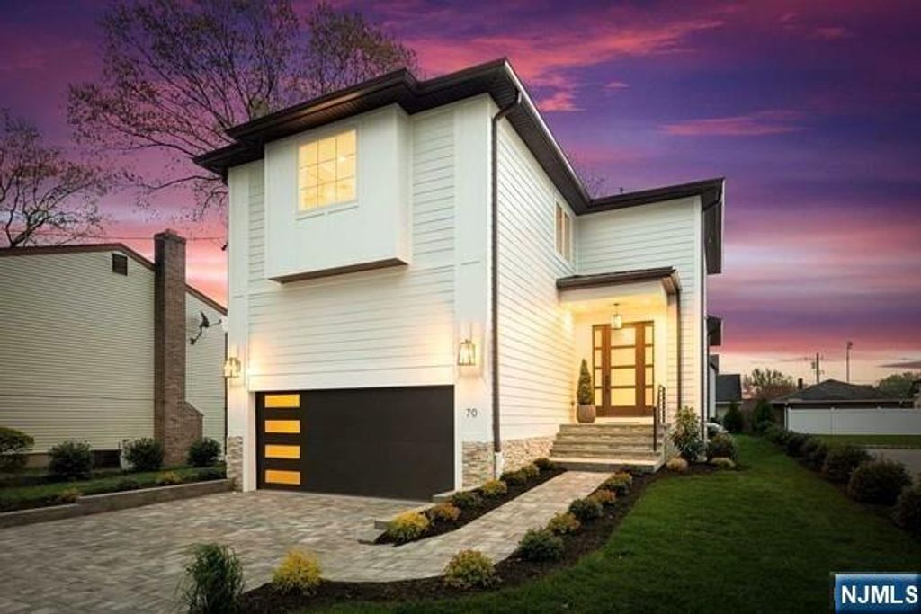 70 Columbus Drive, Tenafly, NJ 07670