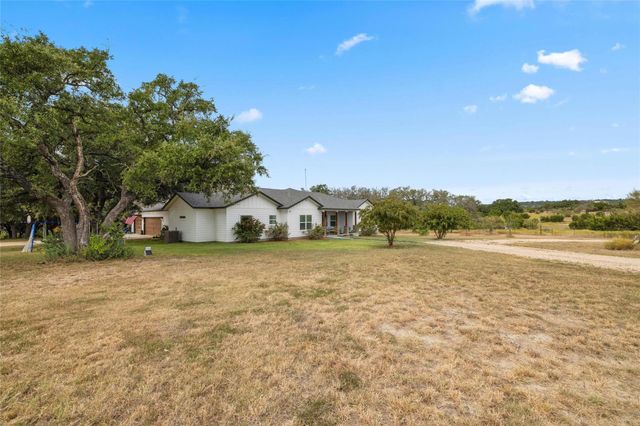 1090 County Road 334, Burnet, TX 78611