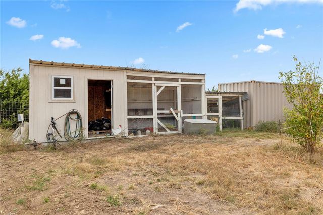 1090 County Road 334, Burnet, TX 78611
