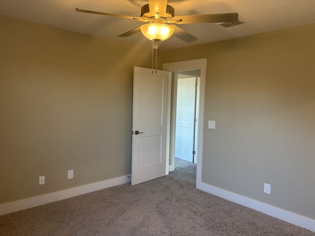 927 Licinius Ln, Murfreesboro, TN 37128