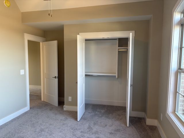 927 Licinius Ln, Murfreesboro, TN 37128