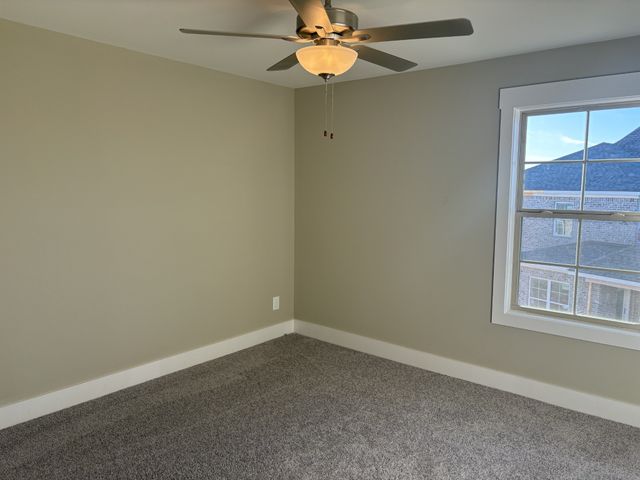 927 Licinius Ln, Murfreesboro, TN 37128
