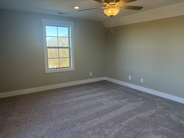 927 Licinius Ln, Murfreesboro, TN 37128