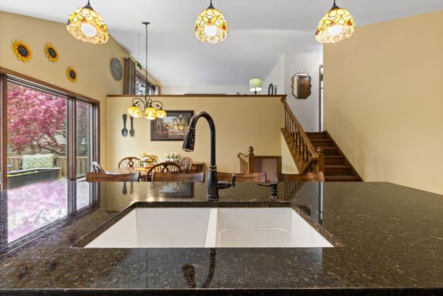 2201 84th Avenue N, Brooklyn Park, MN 55444