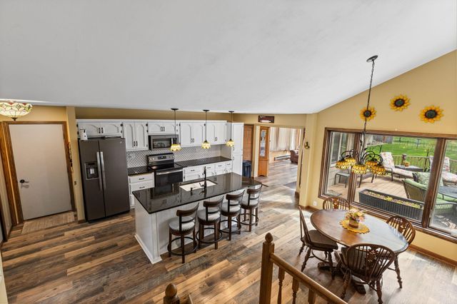 2201 84th Avenue N, Brooklyn Park, MN 55444