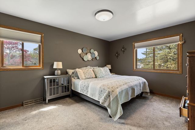 2201 84th Avenue N, Brooklyn Park, MN 55444
