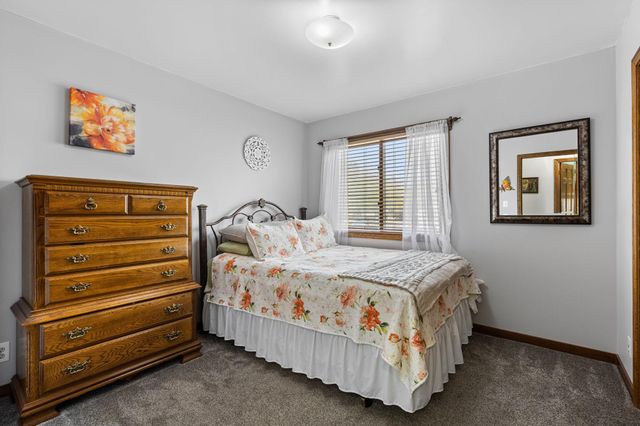 2201 84th Avenue N, Brooklyn Park, MN 55444