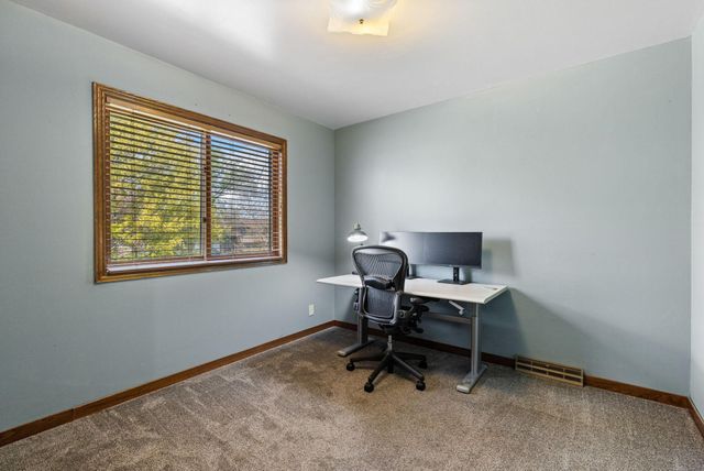 2201 84th Avenue N, Brooklyn Park, MN 55444