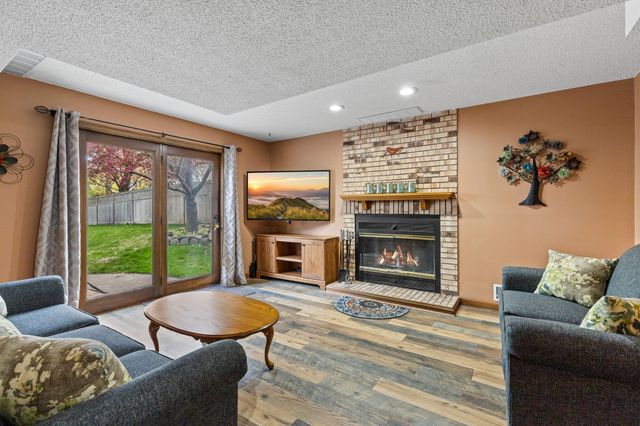 2201 84th Avenue N, Brooklyn Park, MN 55444