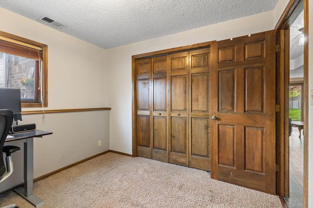 2201 84th Avenue N, Brooklyn Park, MN 55444