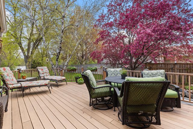 2201 84th Avenue N, Brooklyn Park, MN 55444