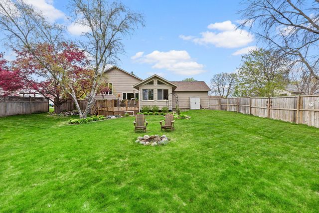 2201 84th Avenue N, Brooklyn Park, MN 55444