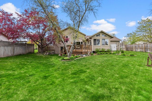 2201 84th Avenue N, Brooklyn Park, MN 55444