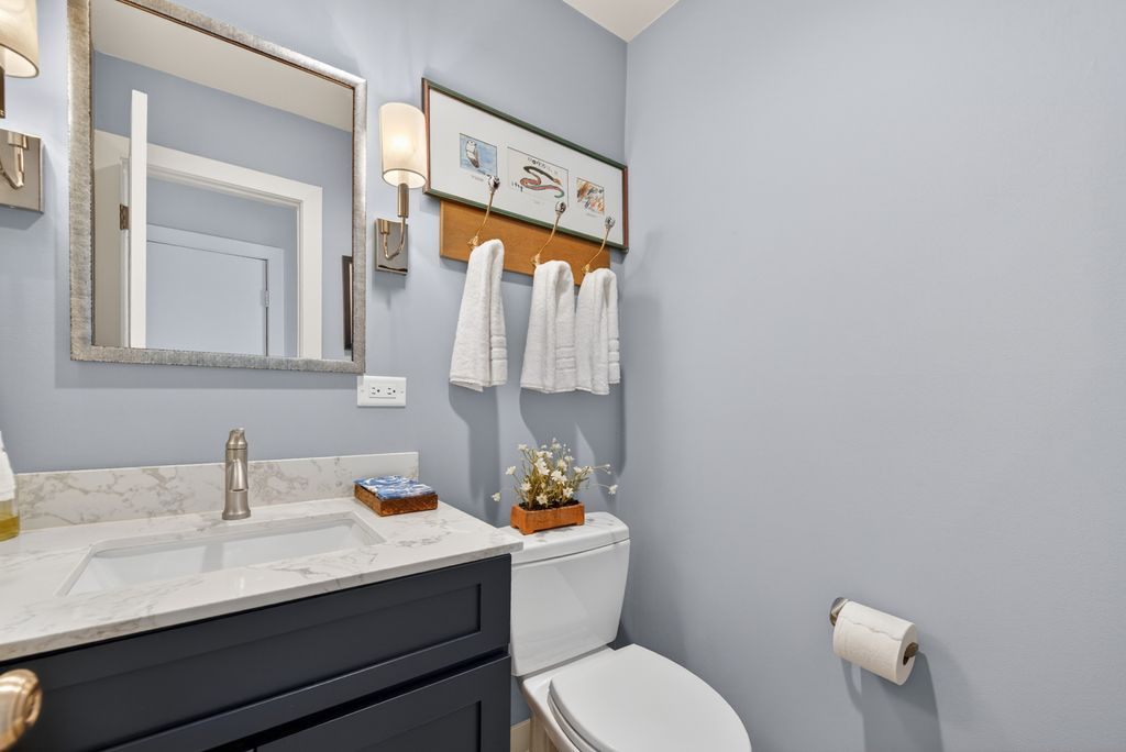 Image 21 of property listing at 2408 Arlingdale Drive, Palatine, IL 60067