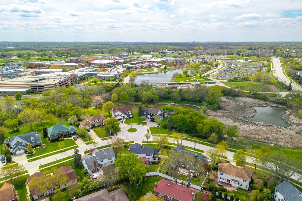 Image 40 of property listing at 2408 Arlingdale Drive, Palatine, IL 60067