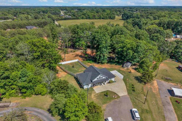 285 Boxelder Drive, Campobello, SC 29322