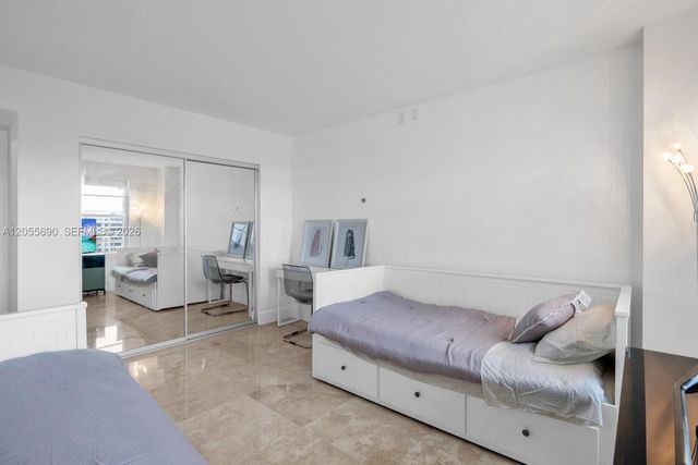 155 Ocean Lane Drive 1111, Key Biscayne, FL 33149