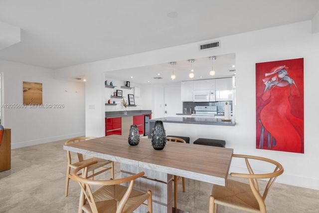 155 Ocean Lane Drive 1111, Key Biscayne, FL 33149