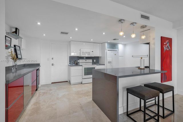 155 Ocean Lane Drive 1111, Key Biscayne, FL 33149