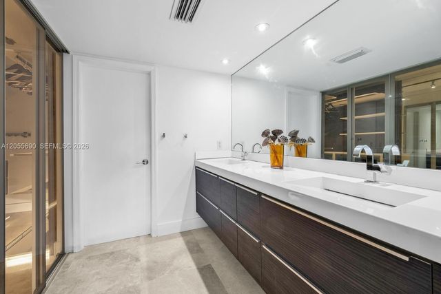 155 Ocean Lane Drive 1111, Key Biscayne, FL 33149
