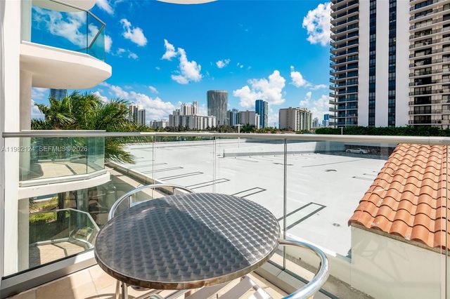 19707 E Turnberry Way 5E, Aventura, FL 33180